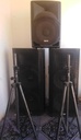 Hybrid Top Speakers Come With Stands